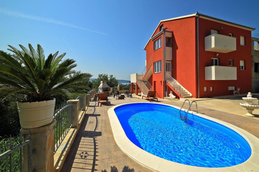 Photo of Outdoor in Kastel Sucurac