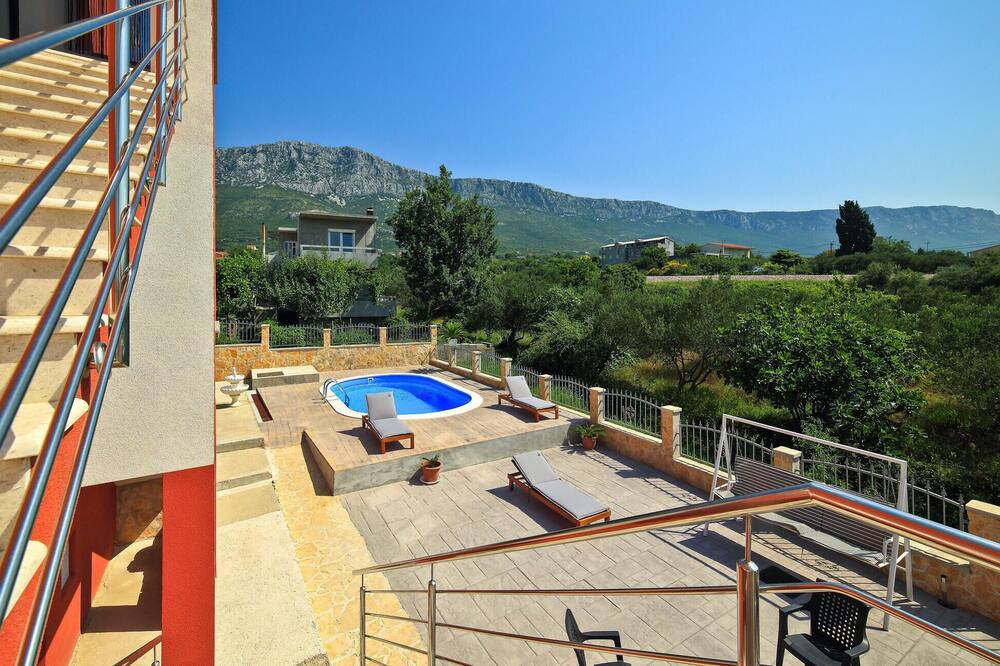 Photo of Outdoor in Kastel Sucurac