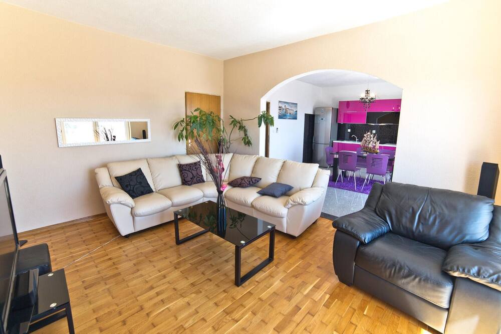 Photo of Livingroom in Kastel Sucurac