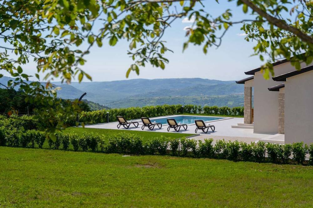 Photo of Outdoor in Draguc