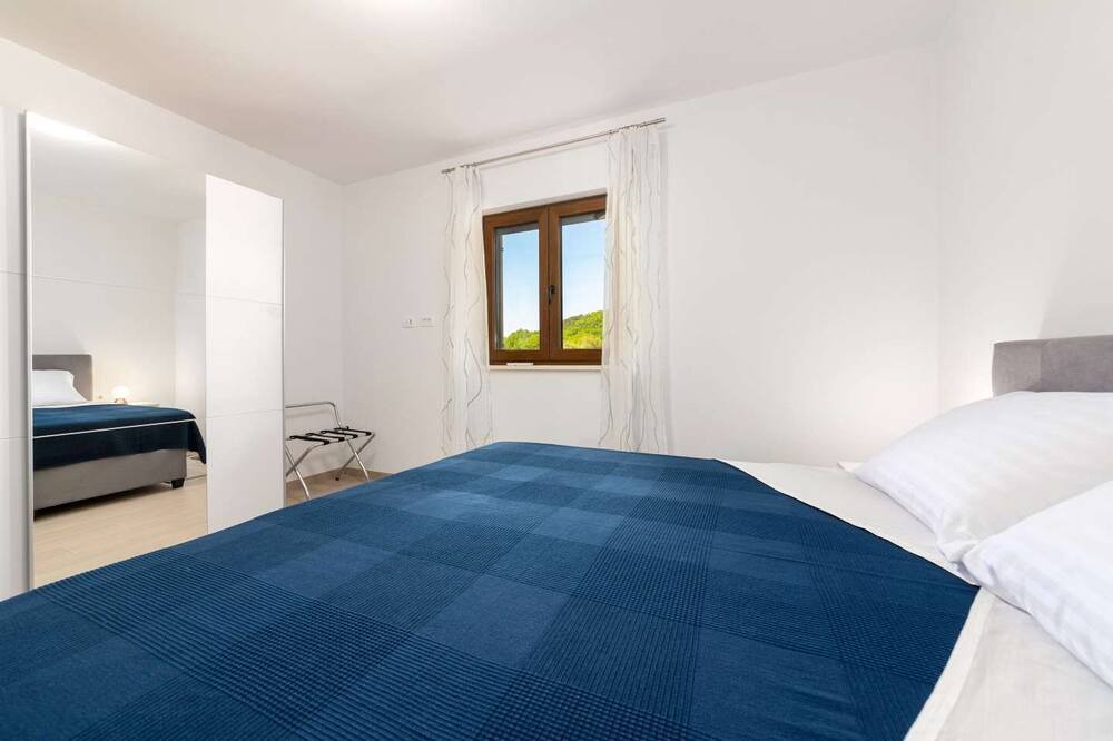 Photo of Bedroom in Draguc