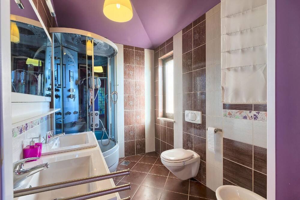 Photo of Bathroom in Orbanici