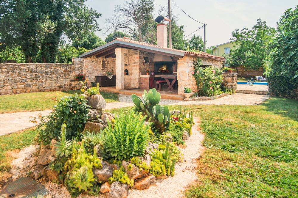 Photo of Outdoor in Pinezici