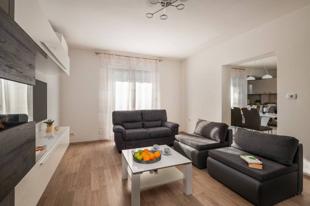 Photo of Livingroom in Vinez