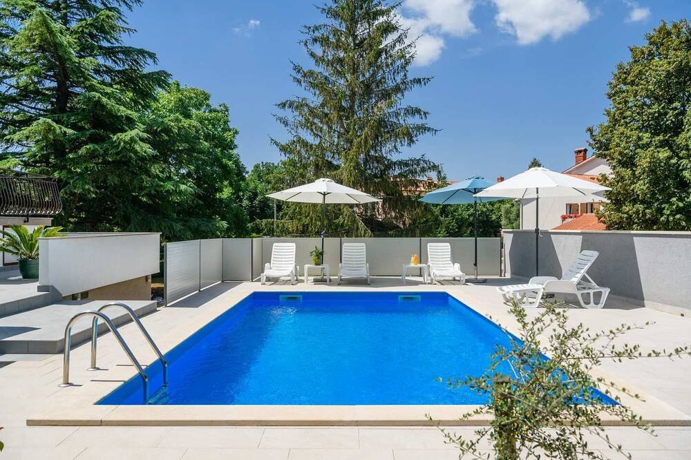 Photo of Outdoor in Vinez