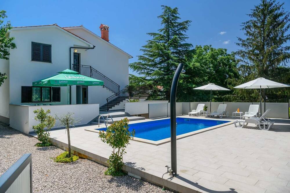Photo of Outdoor in Vinez