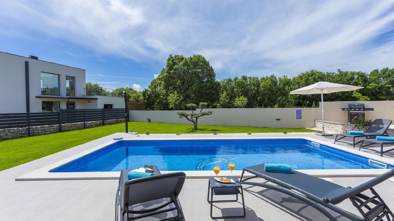 Photo of Outdoor in Belavici