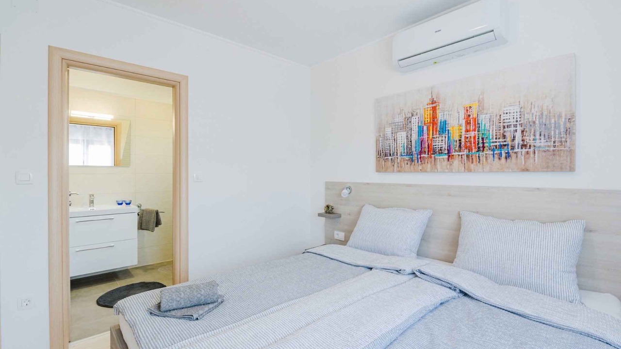 Photo of Others in Grizane
