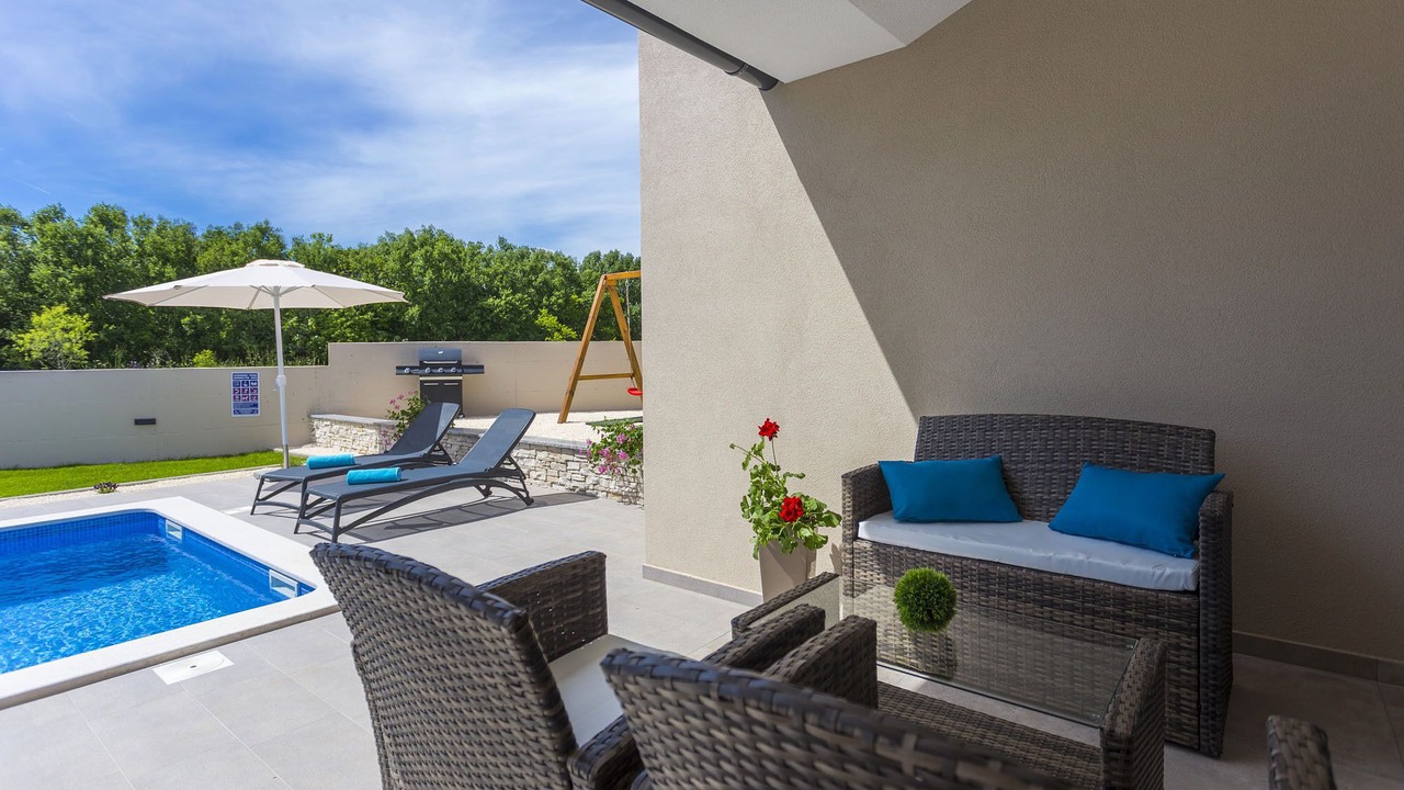 Photo of Patio Balcony in Belavici