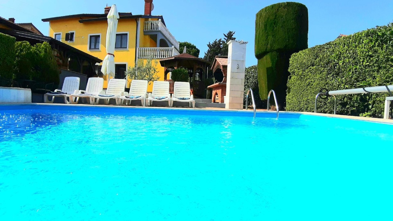 Photo of Outdoor in Kastel