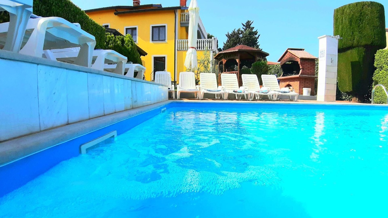 Photo of Outdoor in Kastel