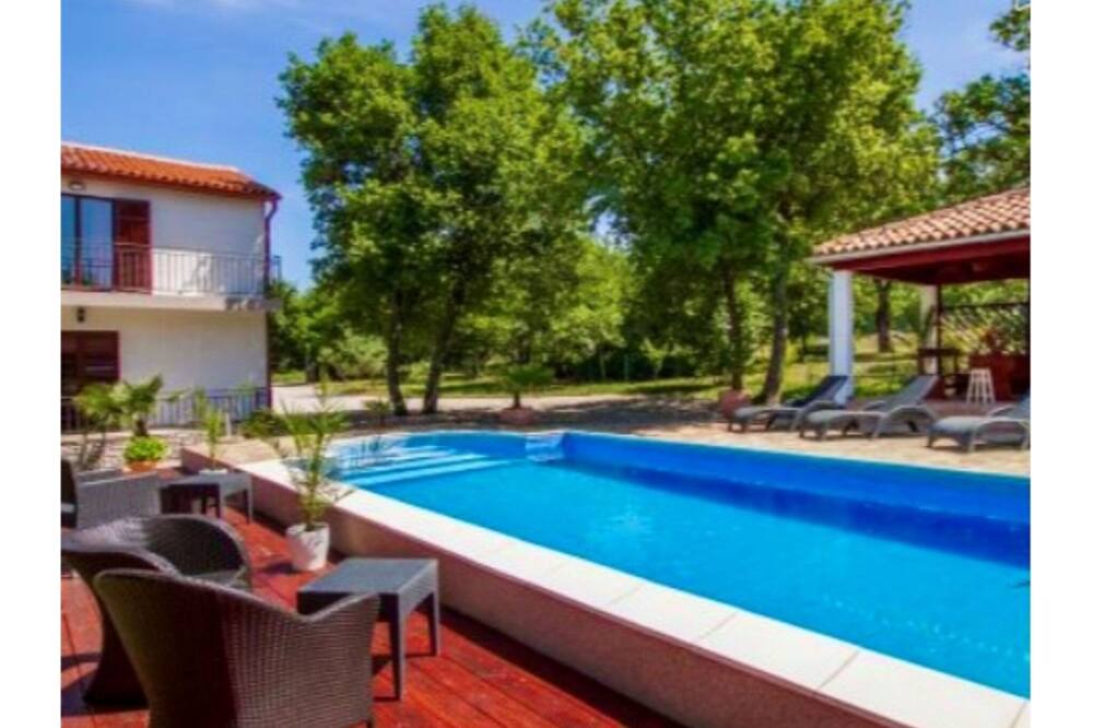 Photo of Outdoor in Kapelica