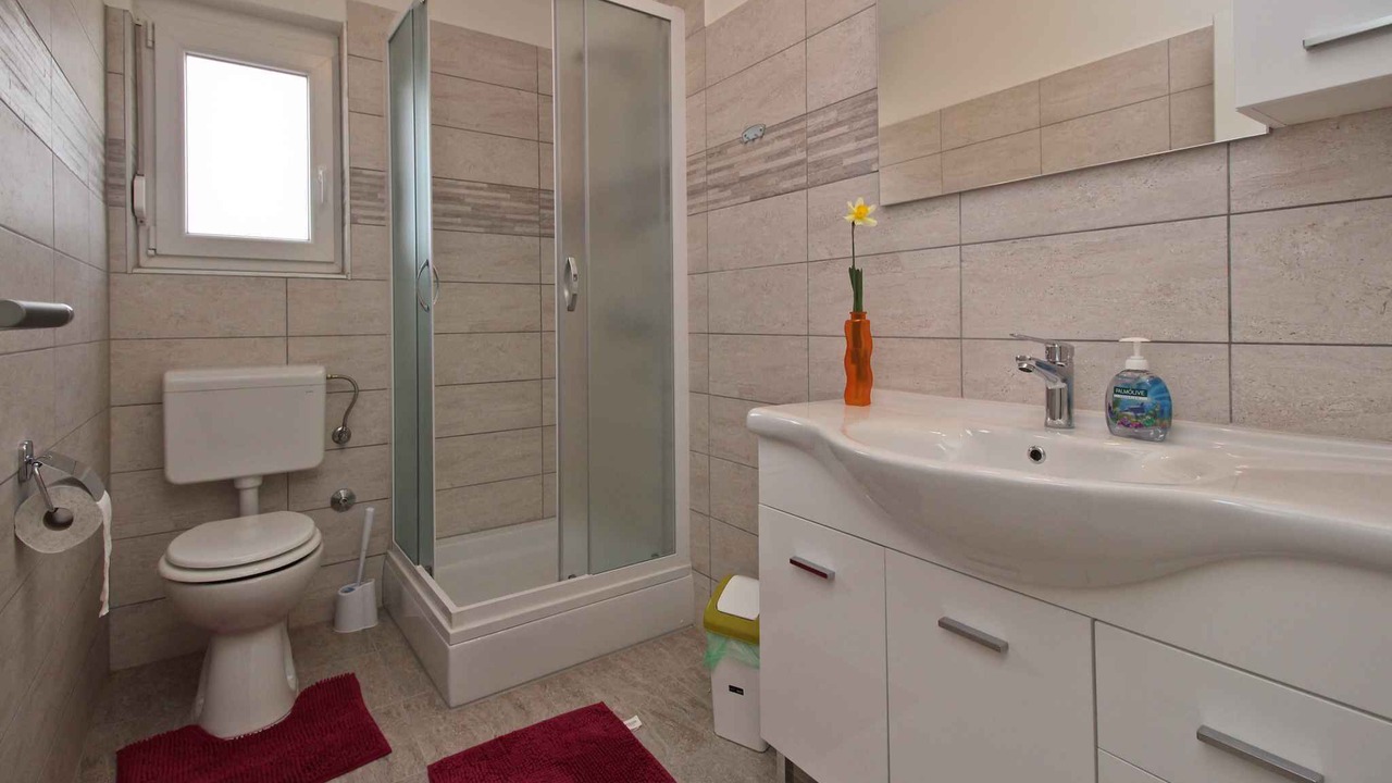 Photo of Bathroom in Silo