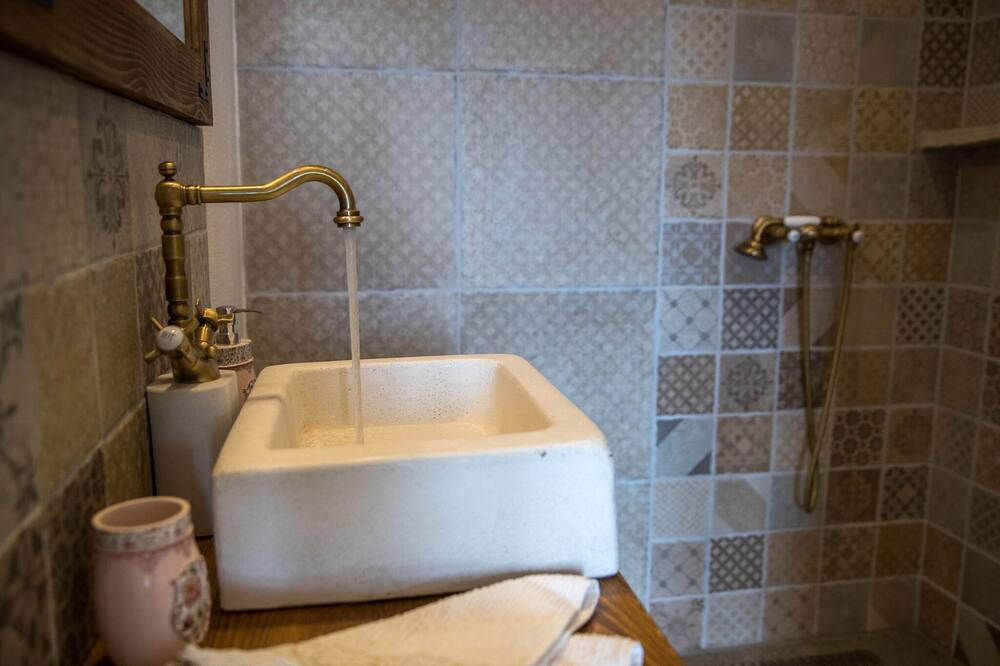 Photo of Bathroom in Grizane