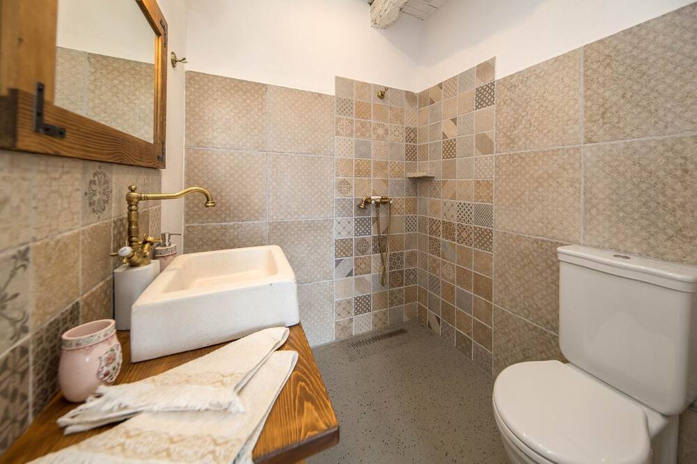Photo of Bathroom in Grizane