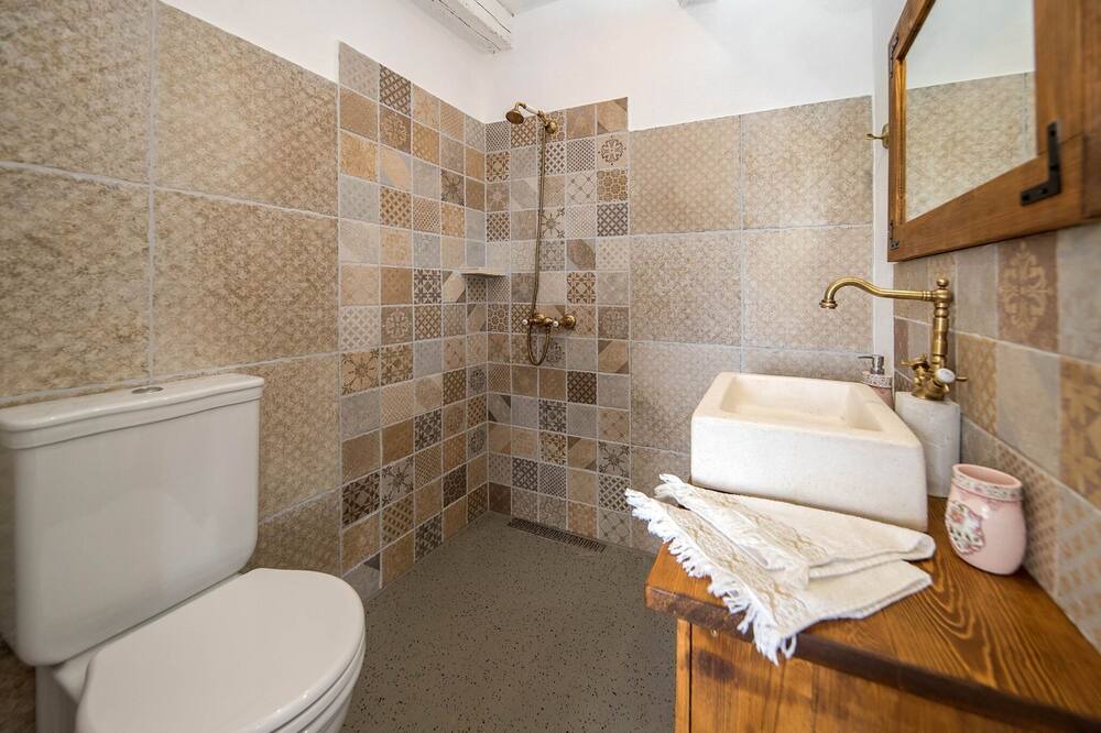 Photo of Bathroom in Grizane