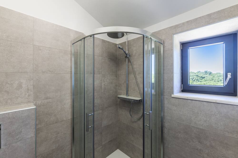 Photo of Bathroom in Pinezici