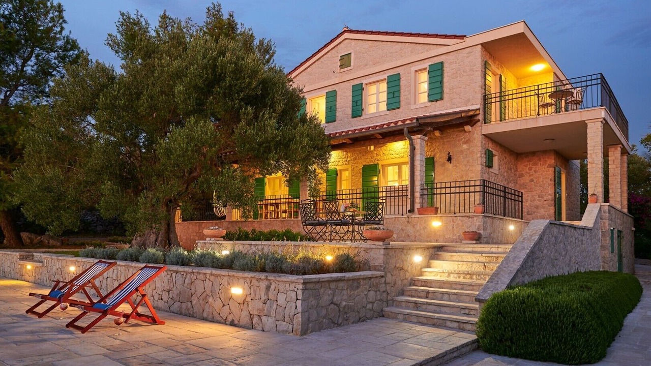 Photo of Outdoor in Lun