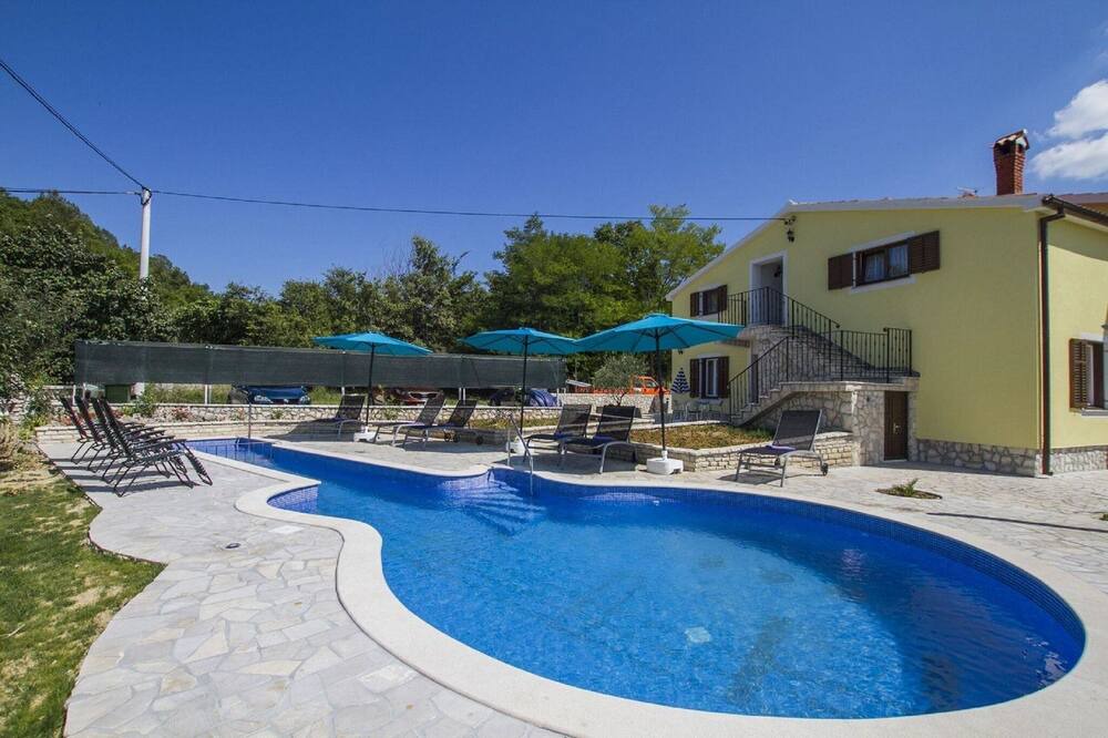 Photo of Outdoor in Kapelica