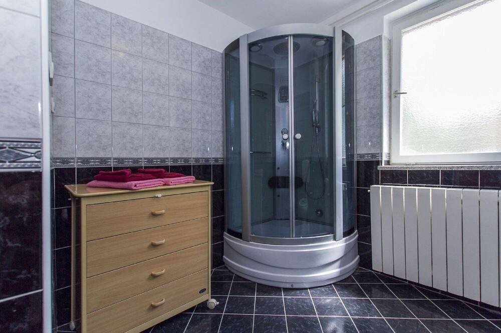 Photo of Bathroom in Kapelica
