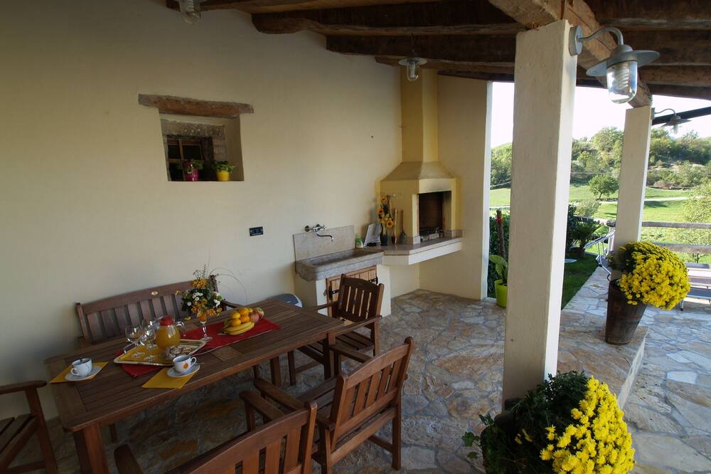 Photo of Livingroom in Gologorica