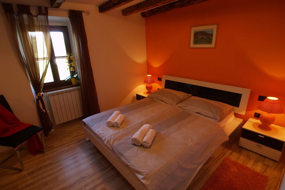 Photo of Bedroom in Gologorica