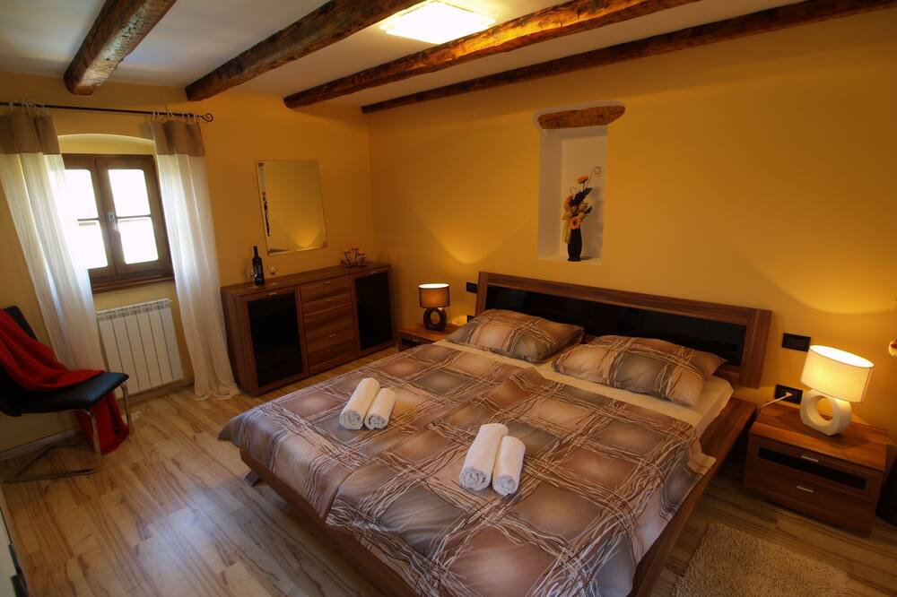 Photo of Bedroom in Gologorica