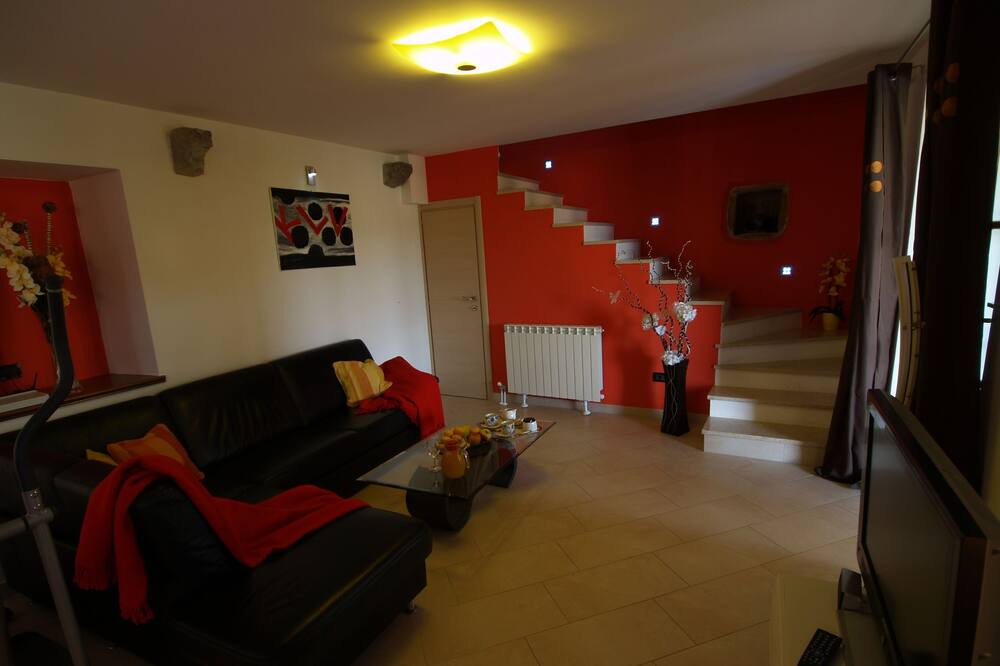 Photo of Livingroom in Gologorica