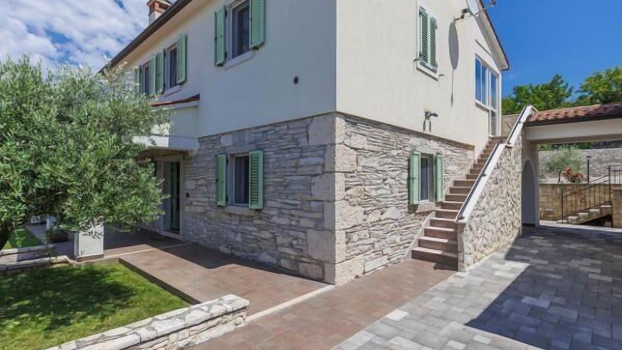 Photo of Outdoor in Rasa