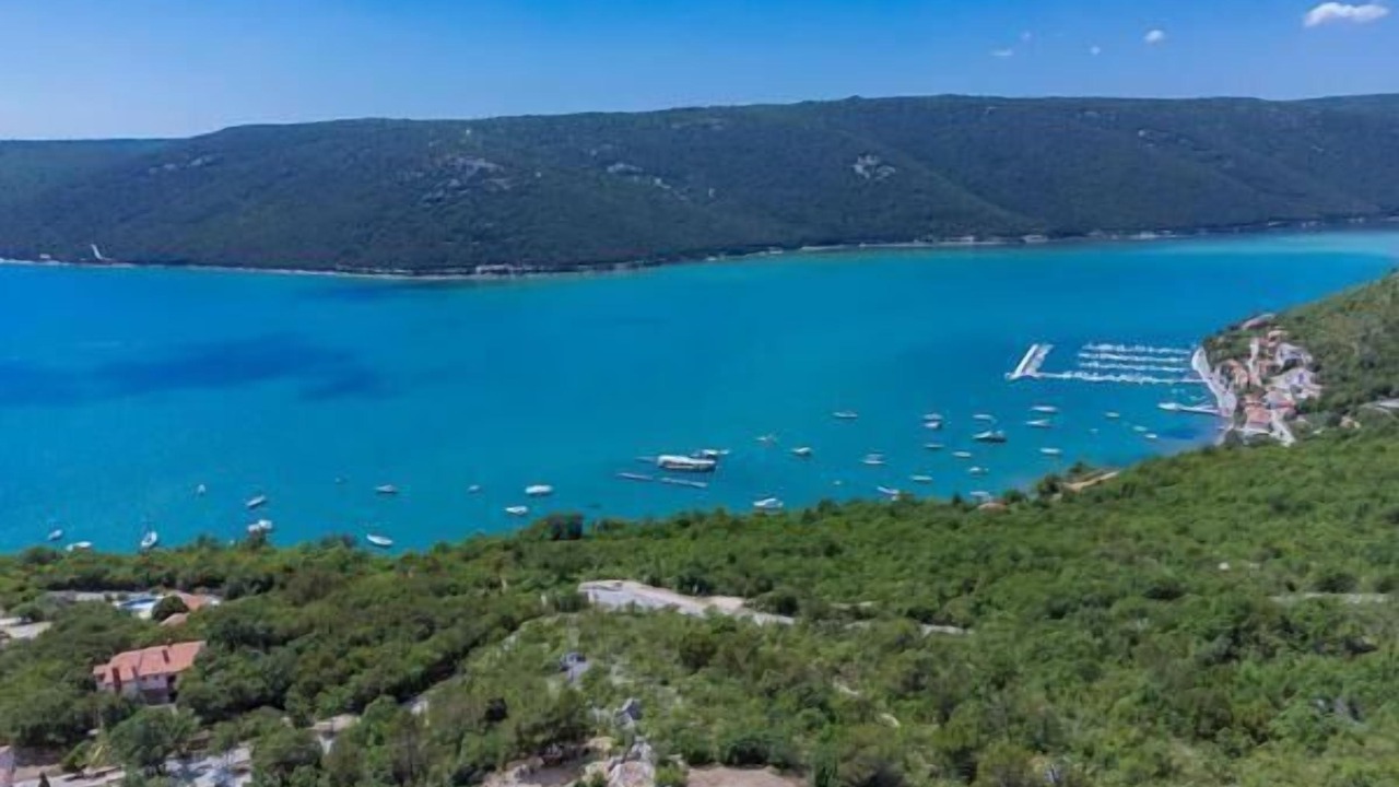 Photo of Outdoor in Rasa