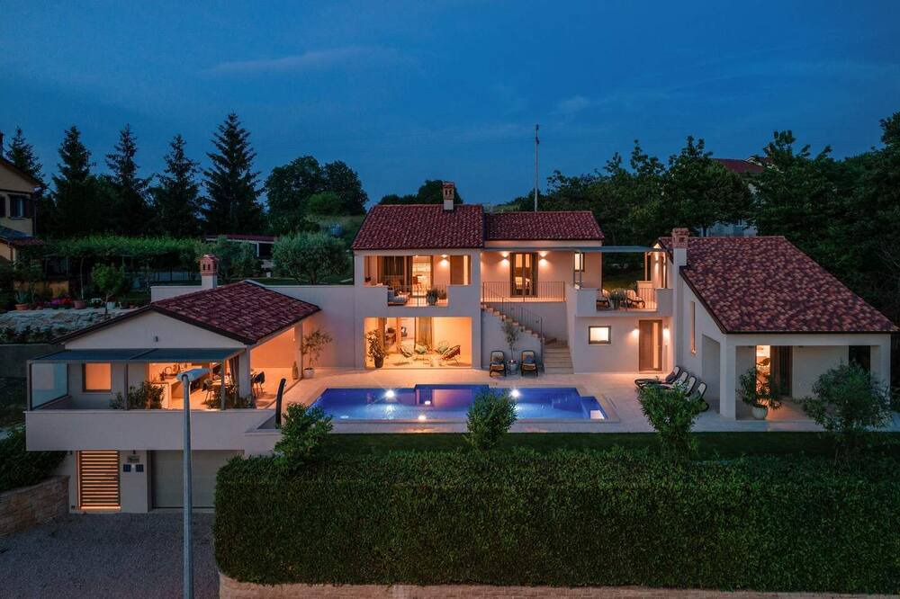 Photo of Outdoor in Lindar