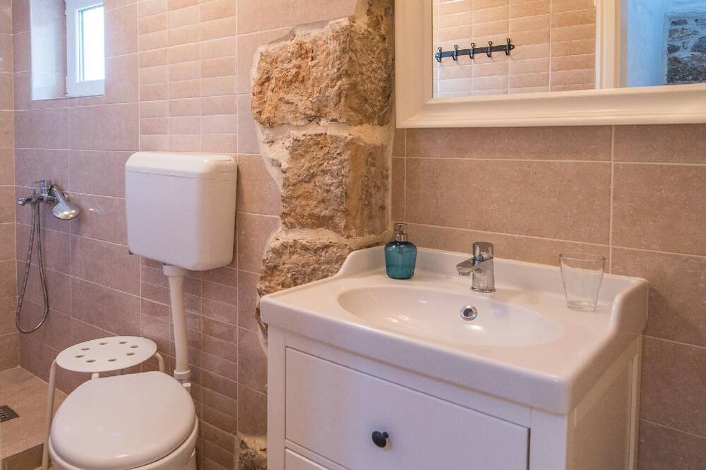 Photo of Bathroom in Garica