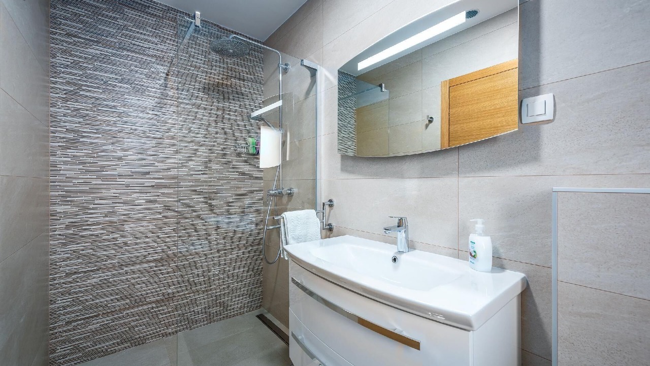 Photo of Bathroom in Lindar