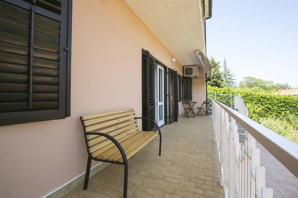 Photo of Others in Labin