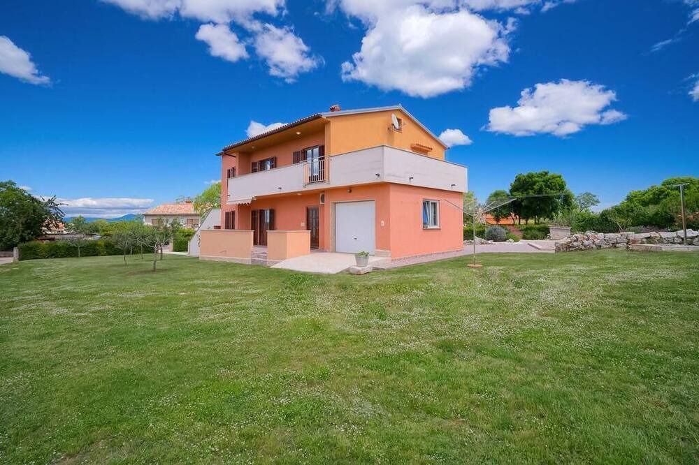 Photo of Outdoor in Bratulici