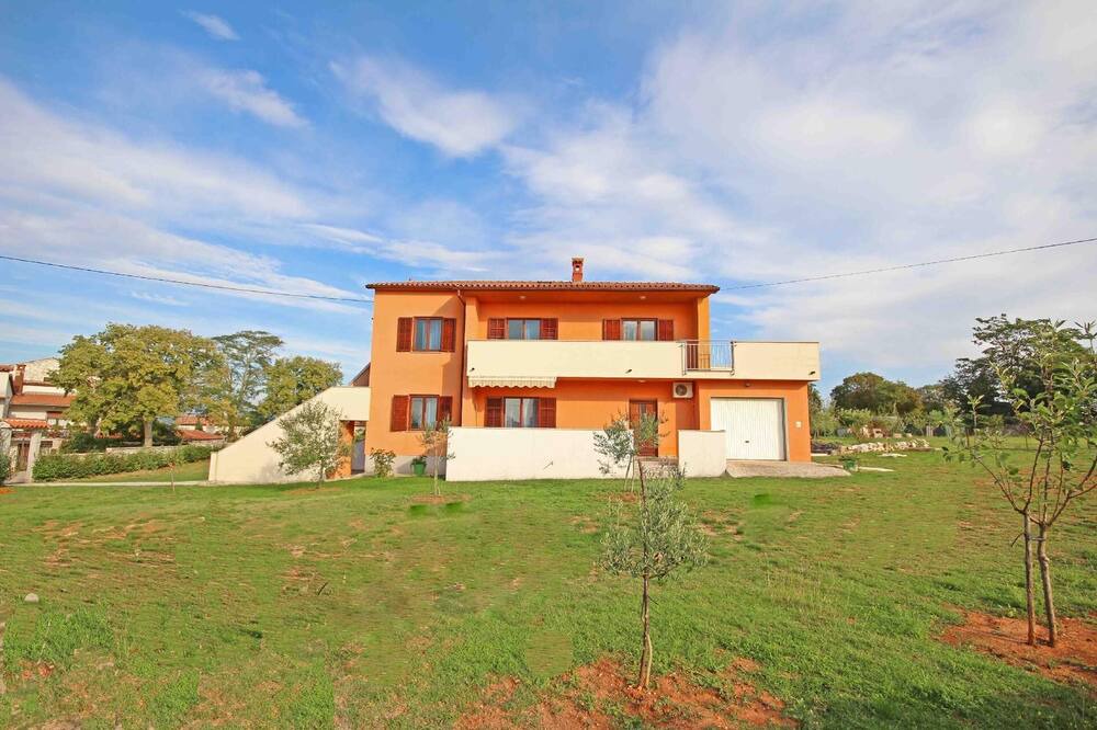 Photo of Outdoor in Bratulici