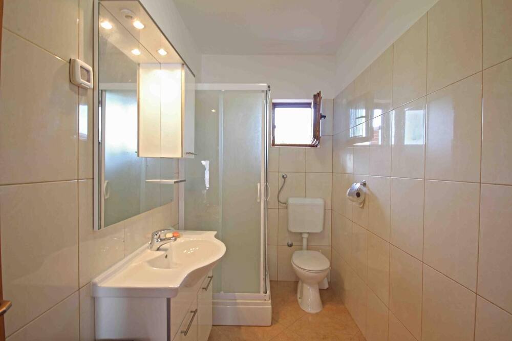 Photo of Bathroom in Bratulici