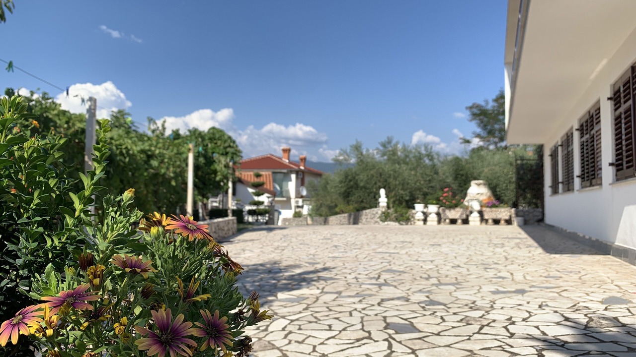 Photo of Outdoor in Silo