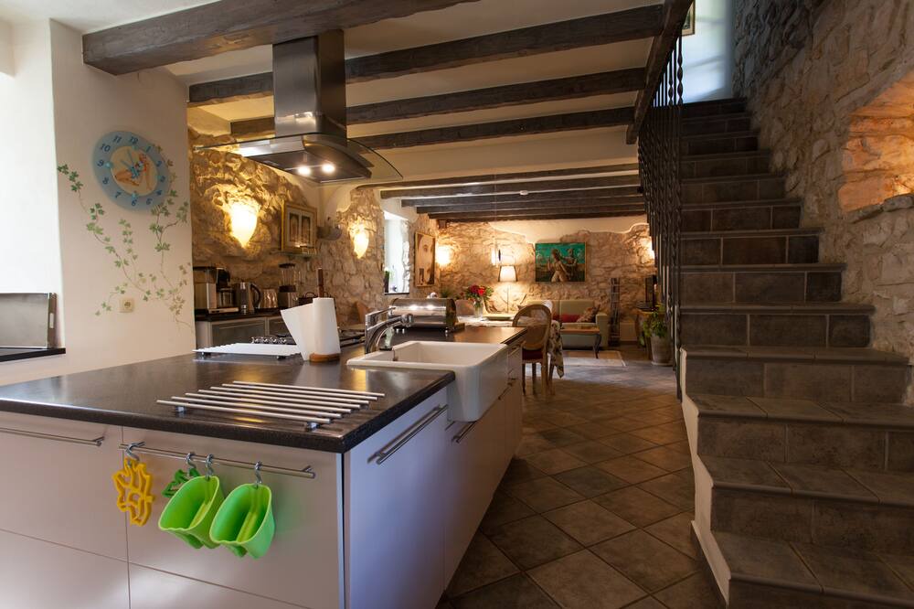 Photo of Kitchen in Sveti Ivan Dobrinjski