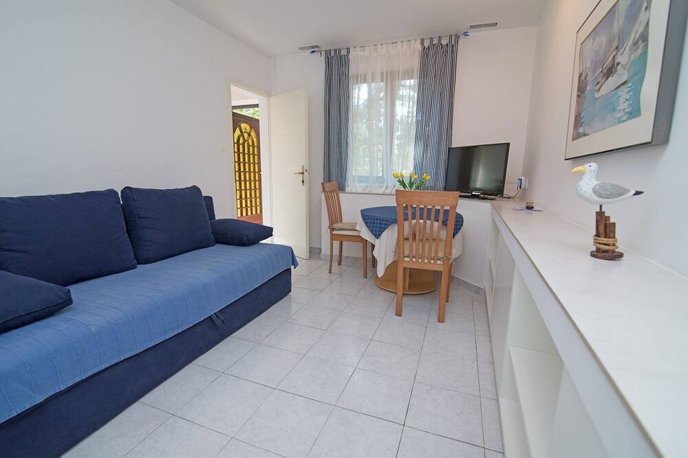 Photo of Livingroom in Cove Murtar