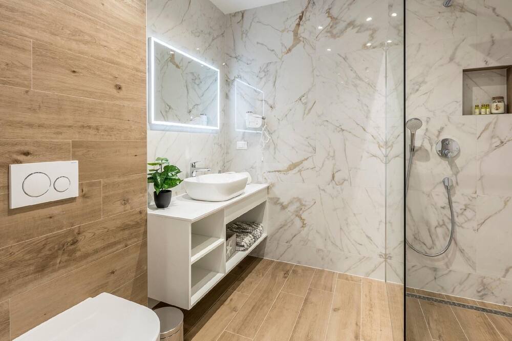 Photo of Bathroom in Marina