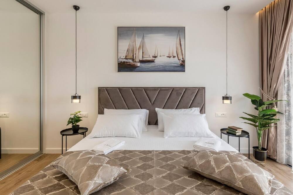 Photo of Bedroom in Marina