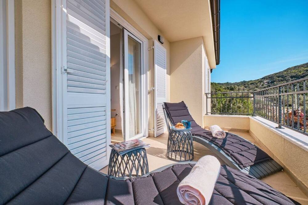 Photo of Patio Balcony in Miholascica