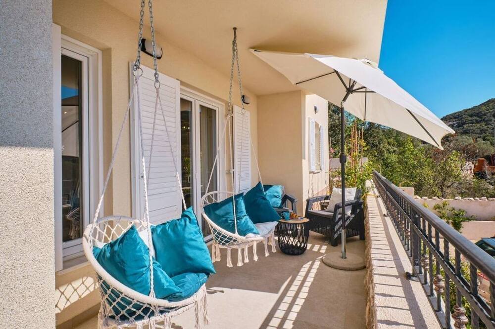 Photo of Patio Balcony in Miholascica