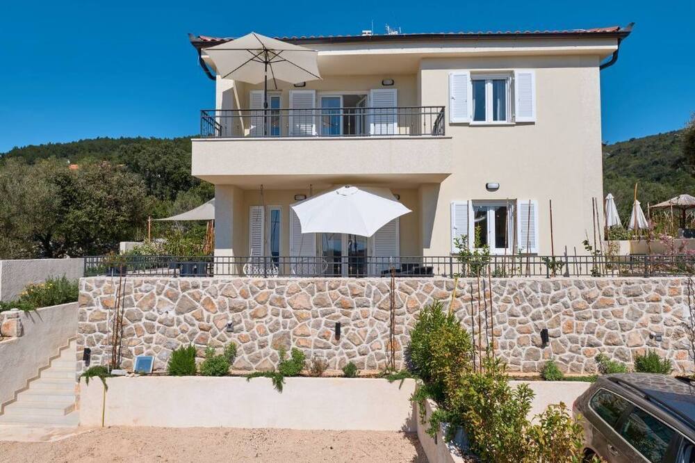 Photo of Outdoor in Miholascica
