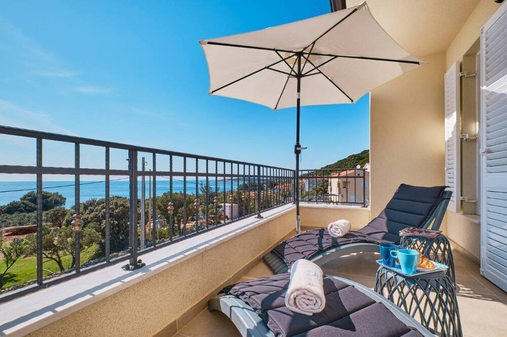 Photo of Patio Balcony in Miholascica
