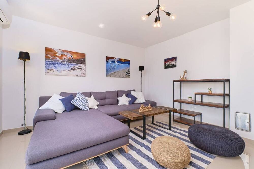 Photo of Livingroom in Miholascica