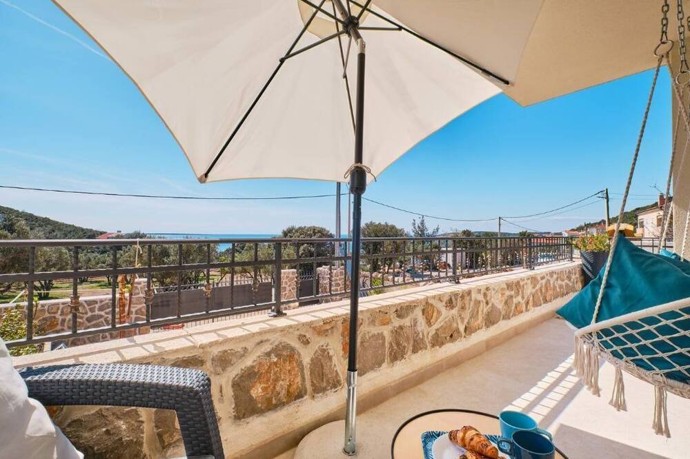 Photo of Patio Balcony in Miholascica