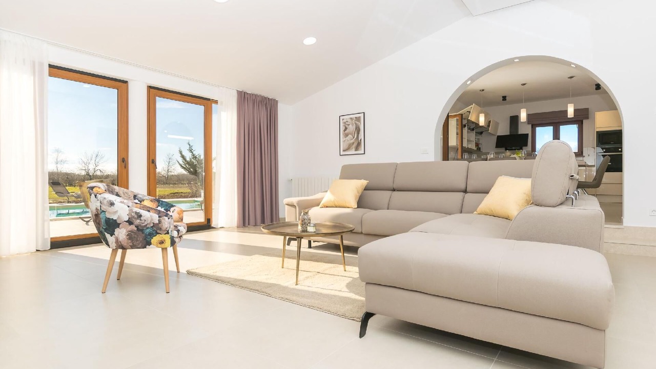 Photo of Livingroom in Loborika