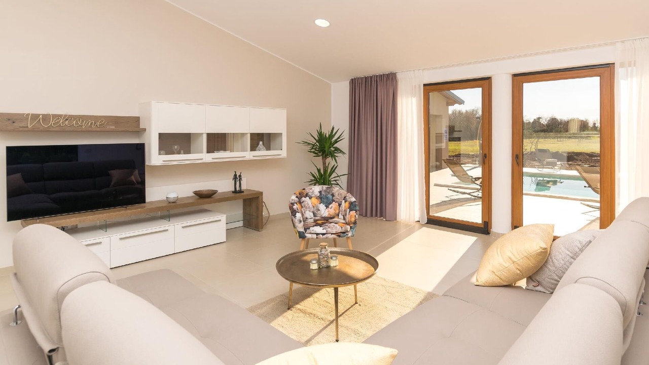 Photo of Livingroom in Loborika